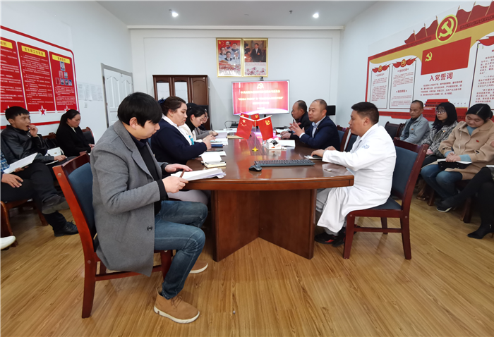 西藏阜康醫療股份有限公司黨委召開“不忘初心 牢記使命”和“不忘合作初心 繼續(xù)攜手前進”主題教育交流研討會